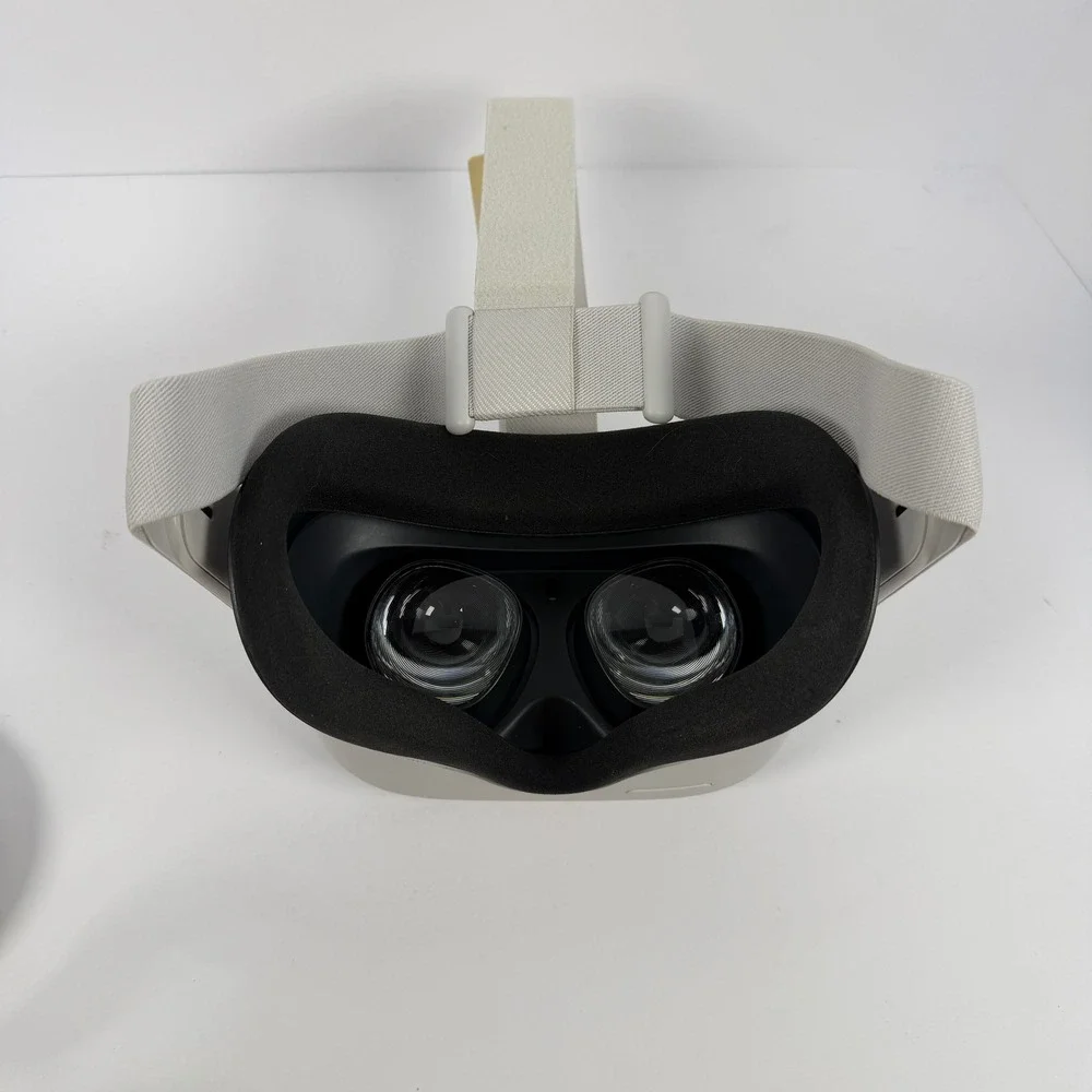 Meta Oculus Quest 2 VR Headset 256GB White Virtual Reality Bundle with Case